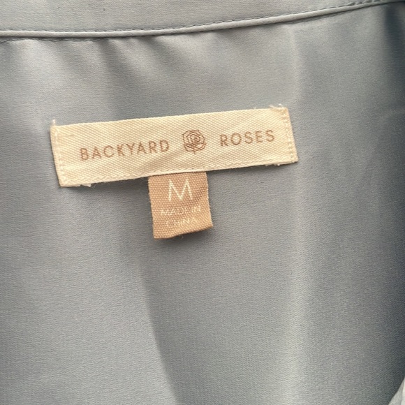 Backyard Roses Layla Blouse - Picture 3 of 4